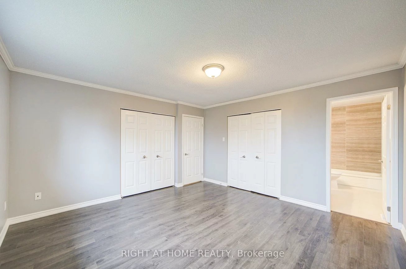 52, Rosenfeld, Grove East, Barrie