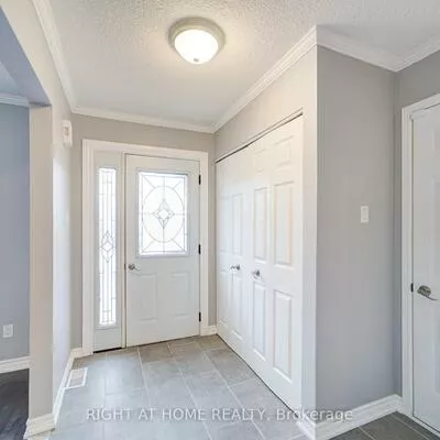 52, Rosenfeld, Grove East, Barrie