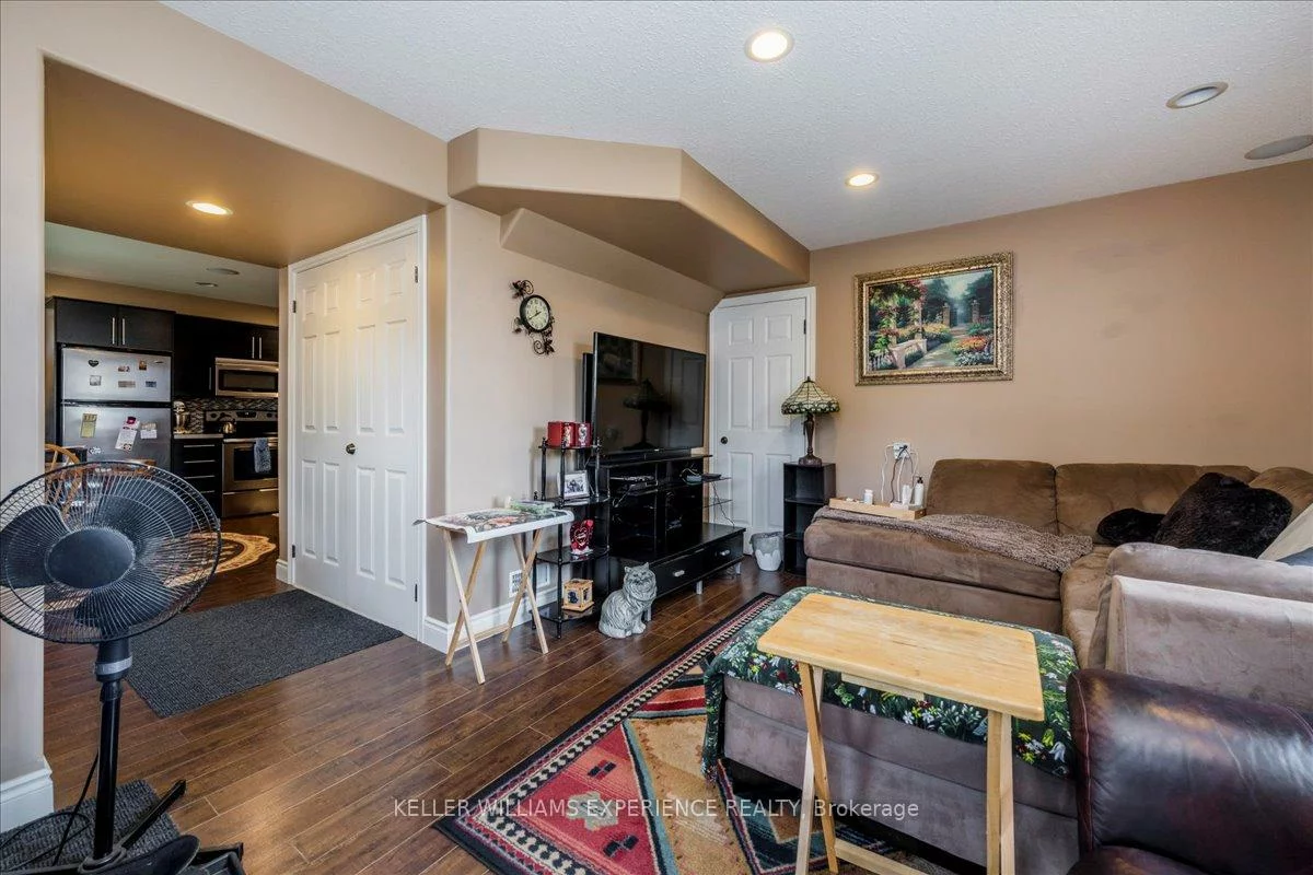33, Primrose, Ardagh, Barrie
