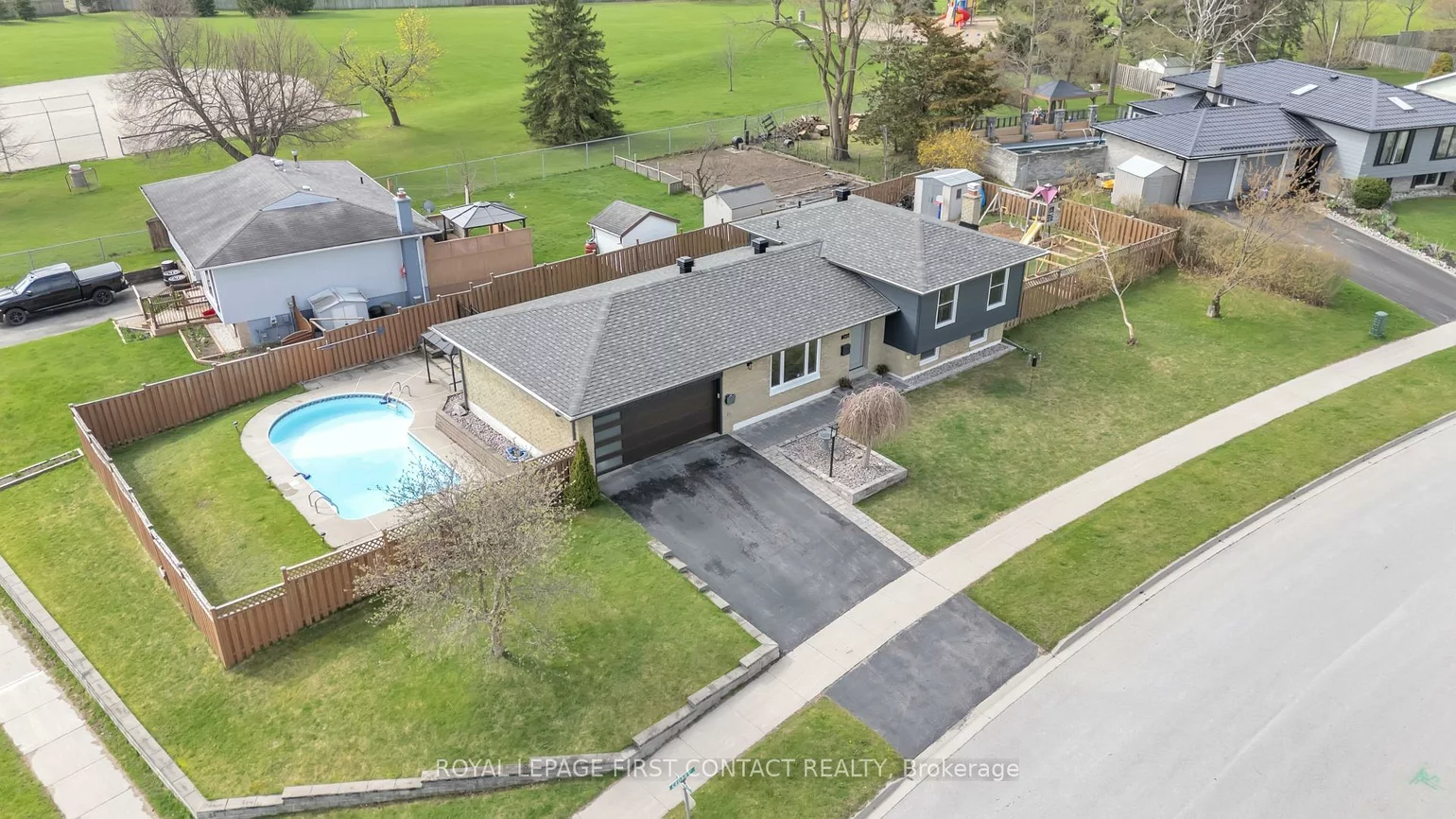 248, Cedar, Bayshore, Barrie