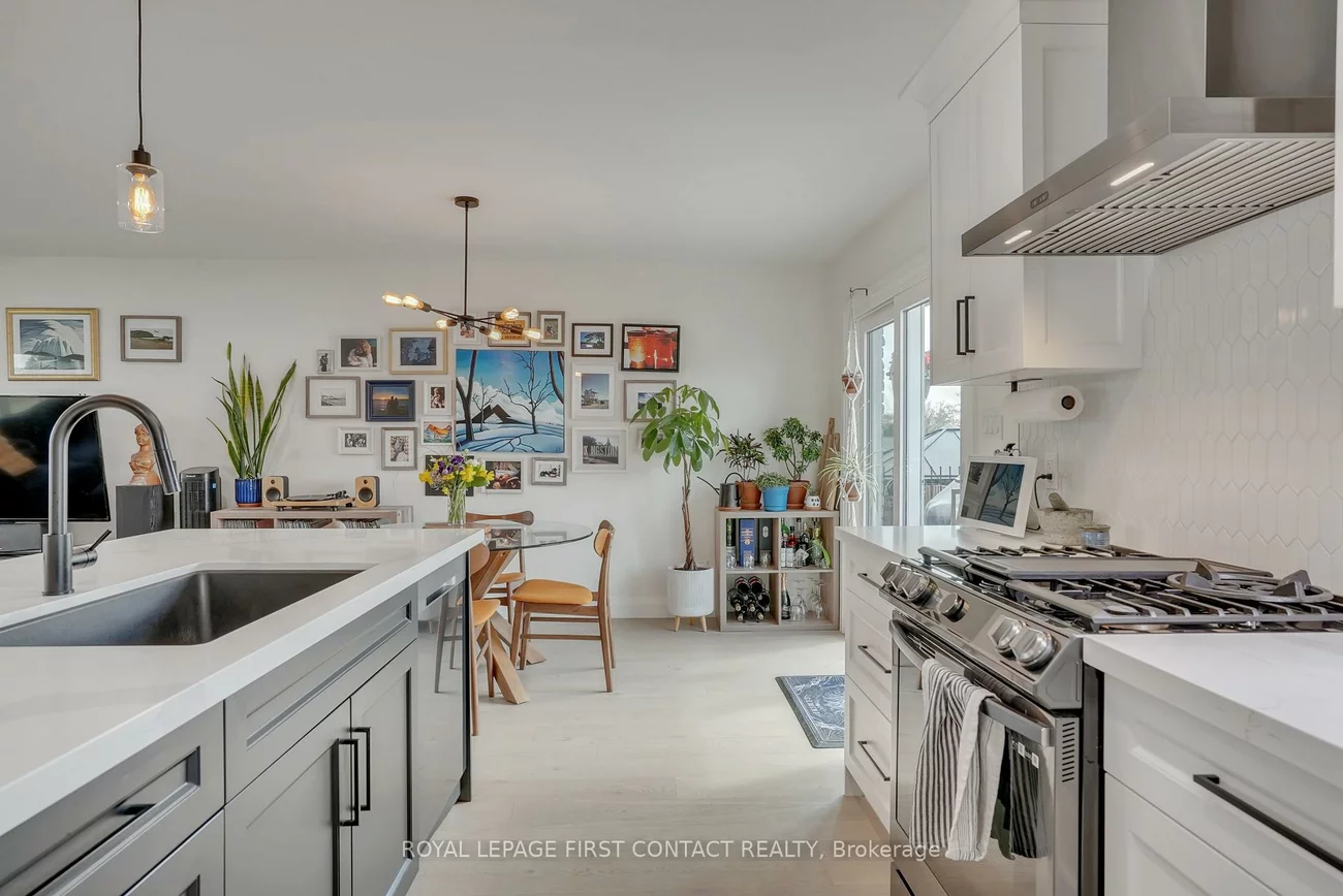 248, Cedar, Bayshore, Barrie