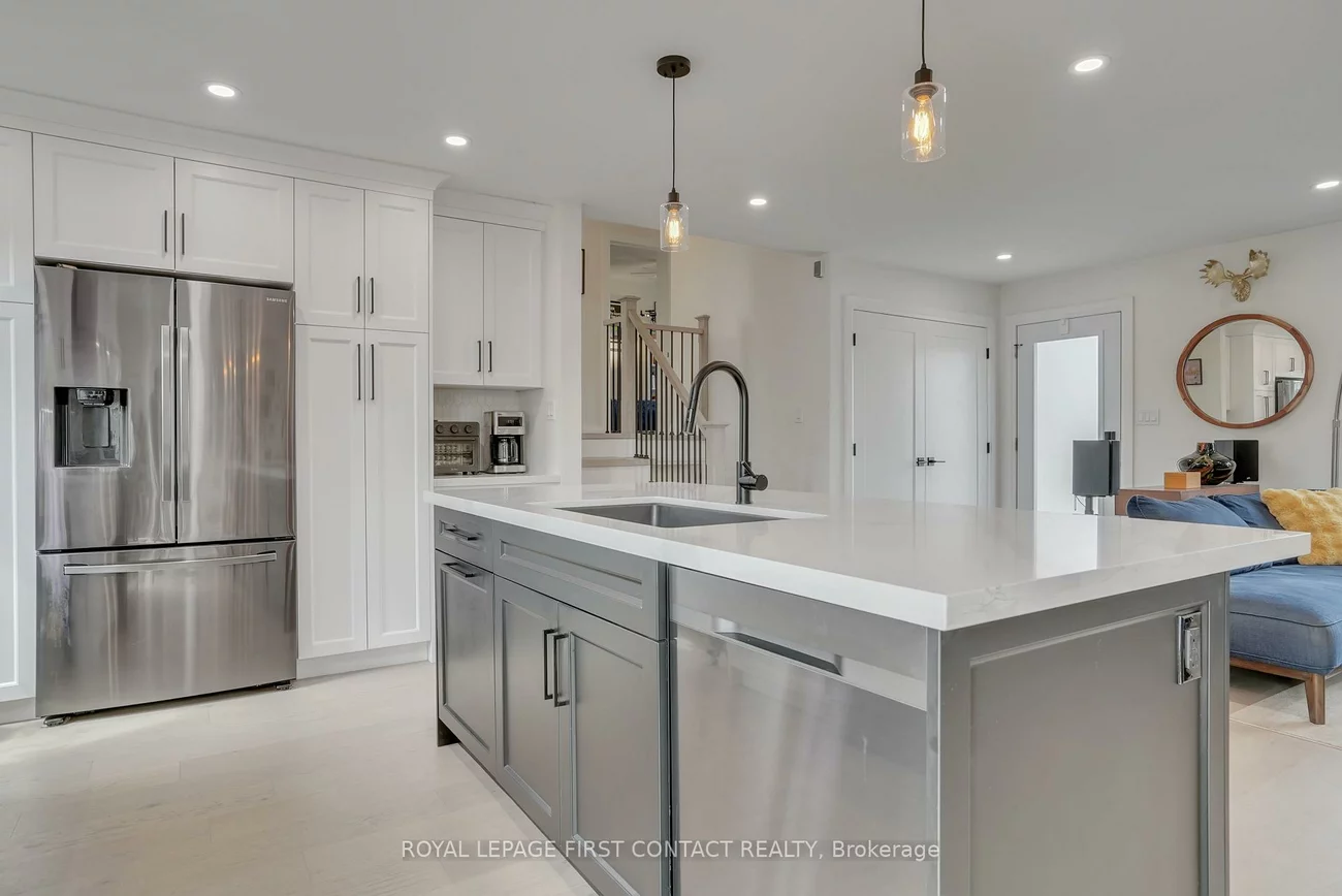 248, Cedar, Bayshore, Barrie