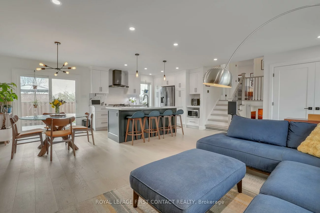 248, Cedar, Bayshore, Barrie