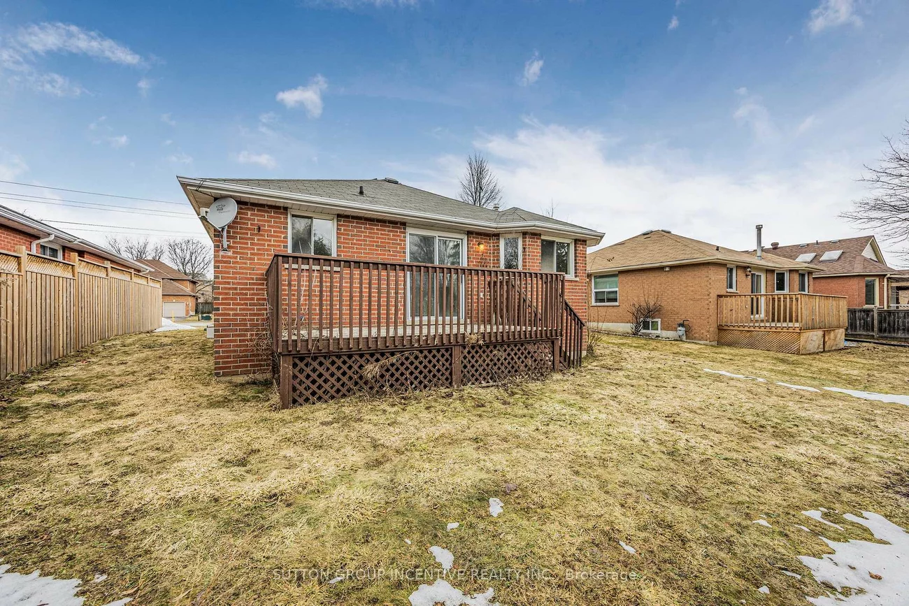 169, Livingstone, West Bayfield, Barrie