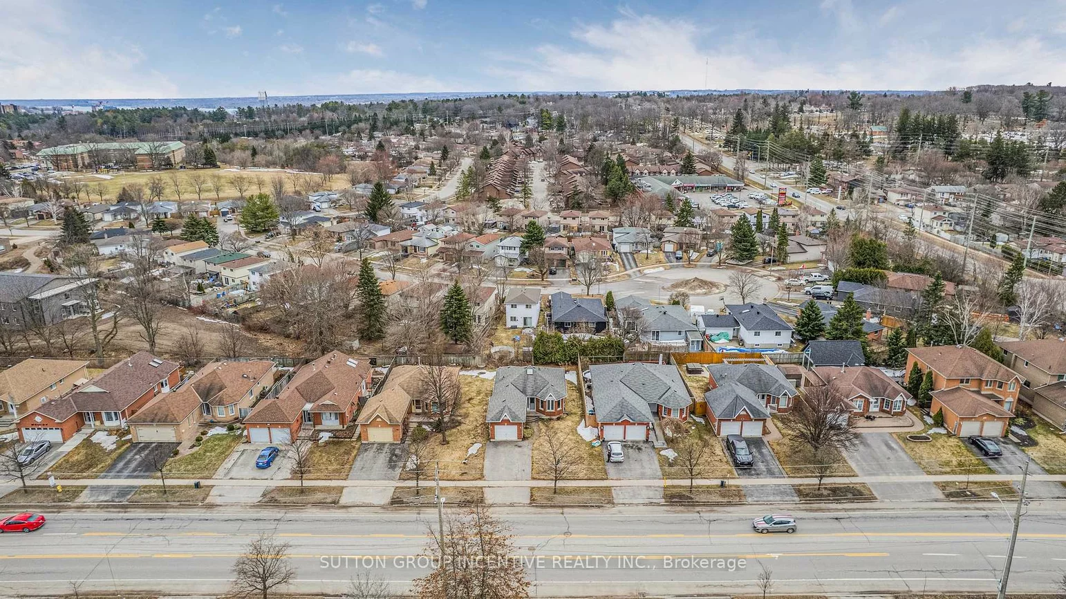 169, Livingstone, West Bayfield, Barrie