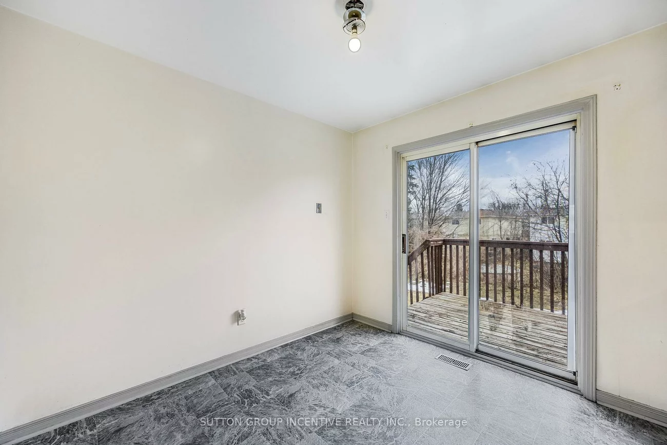 169, Livingstone, West Bayfield, Barrie