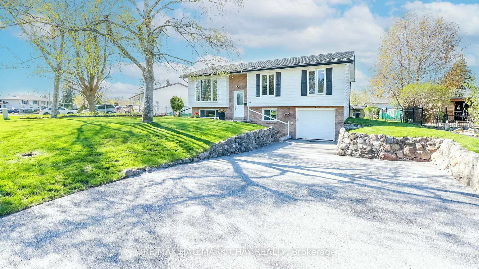 204, Cherry, Bayshore, Barrie