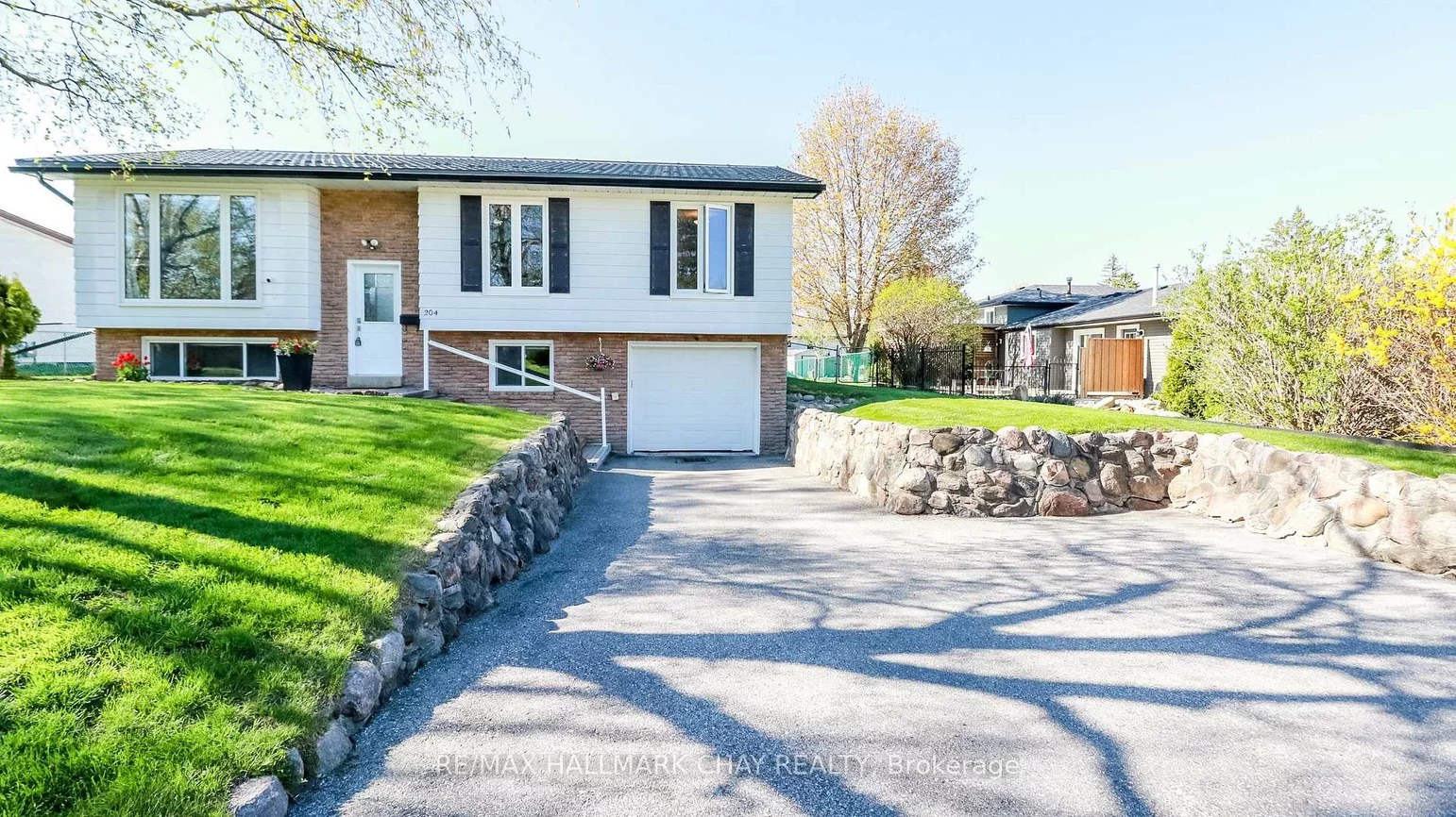 204, Cherry, Bayshore, Barrie