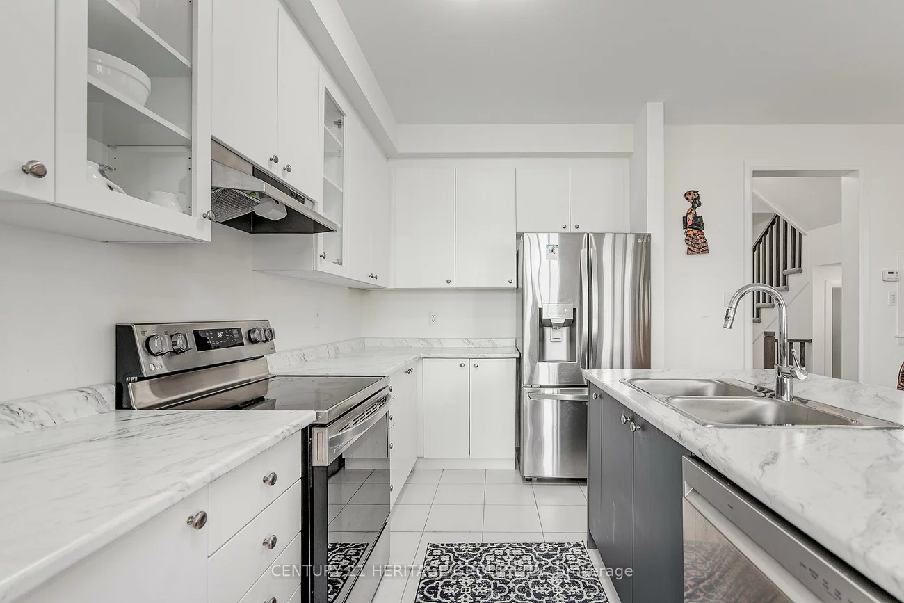 69, Kirkwood, Painswick South, Barrie