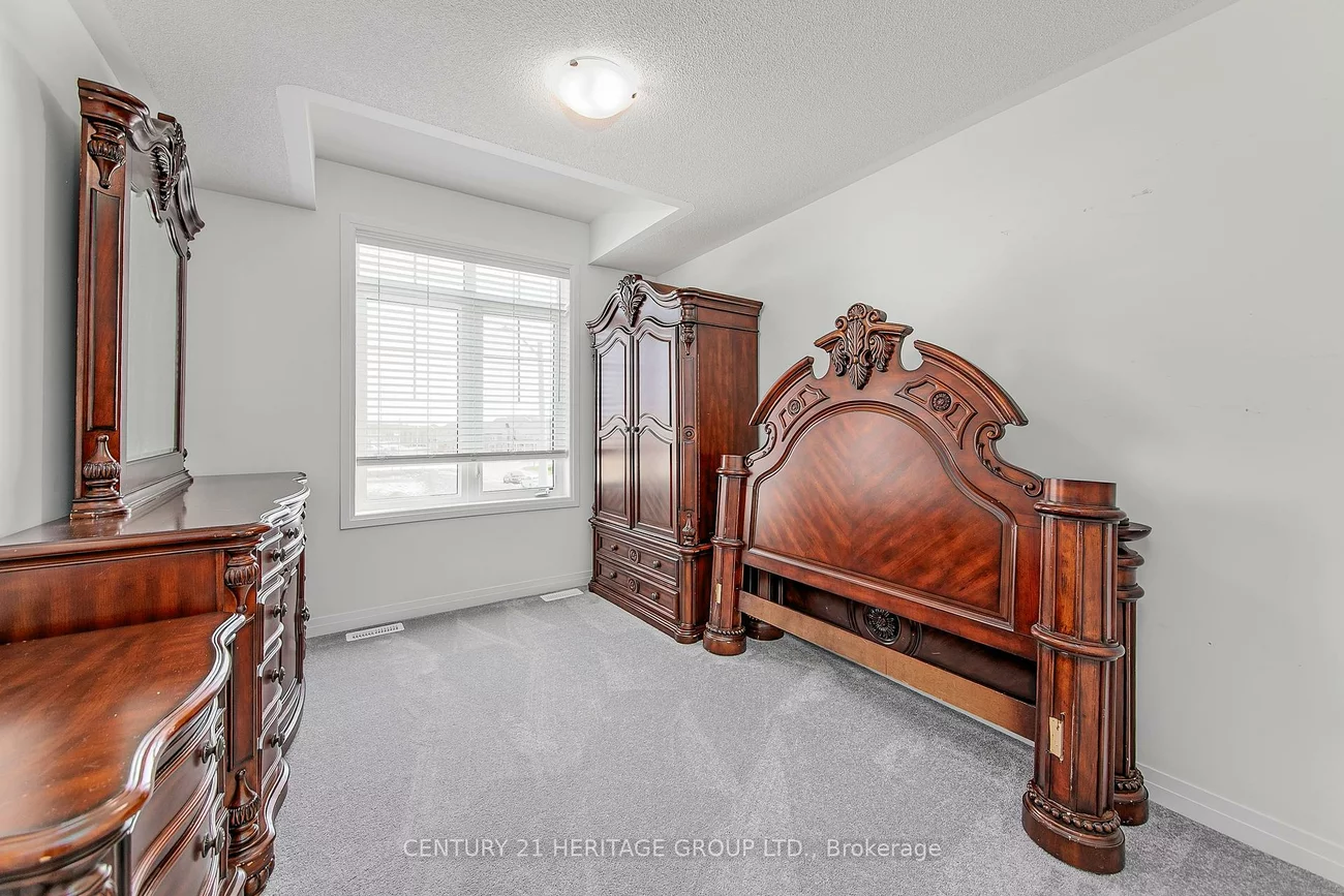 69, Kirkwood, Painswick South, Barrie