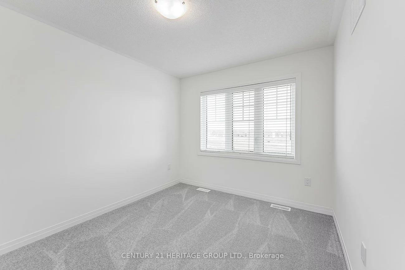 69, Kirkwood, Painswick South, Barrie