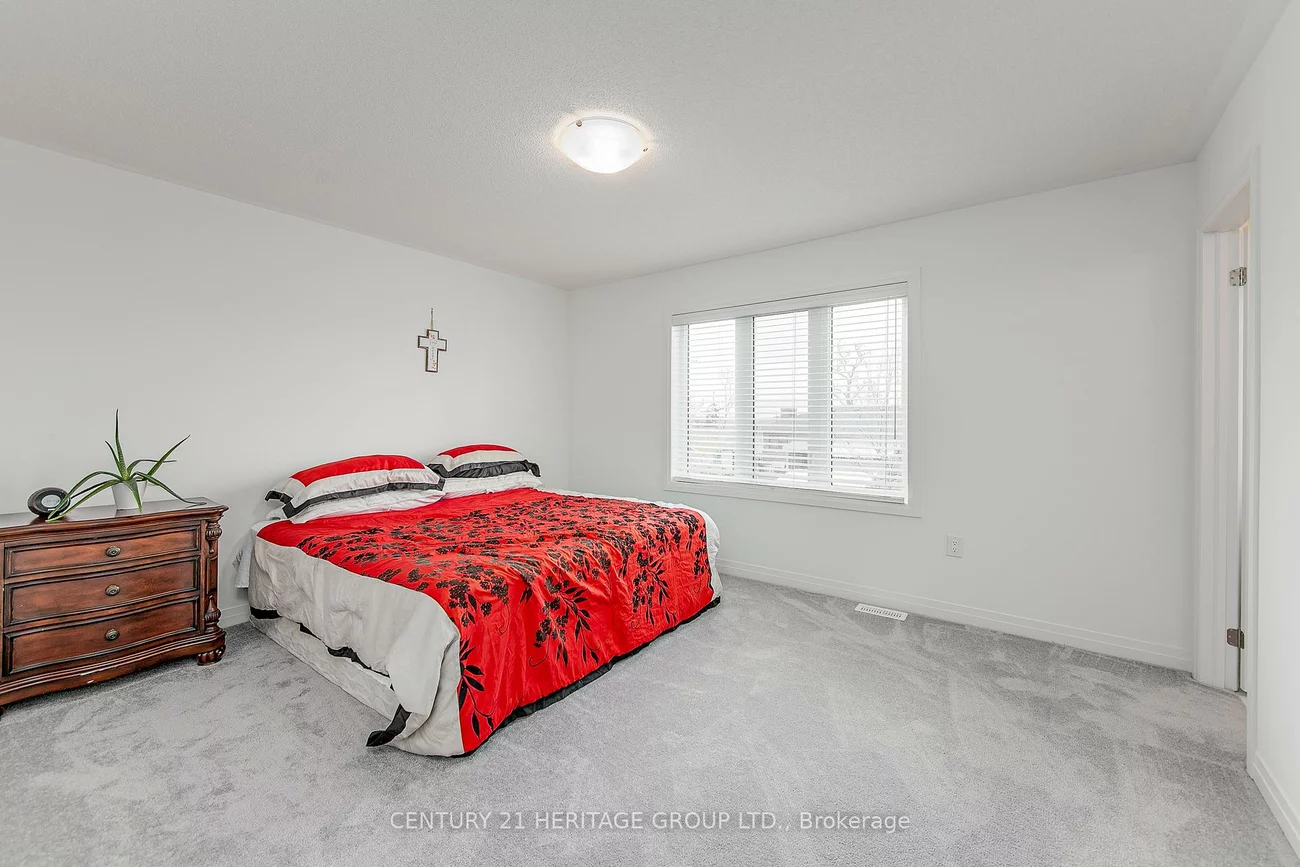 69, Kirkwood, Painswick South, Barrie