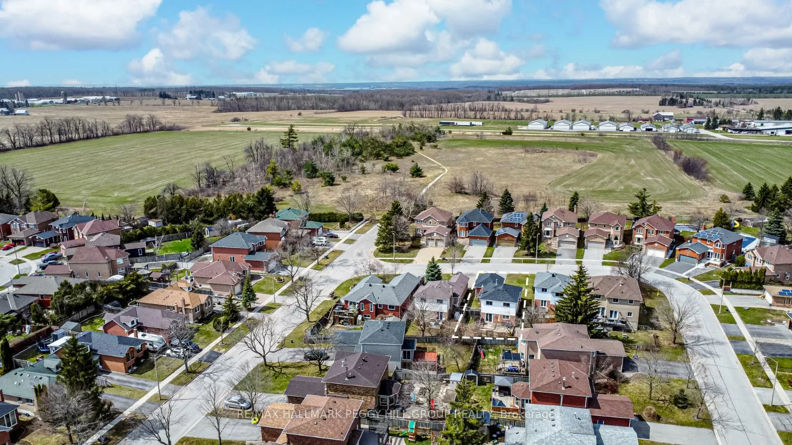 40, Grasett, West Bayfield, Barrie