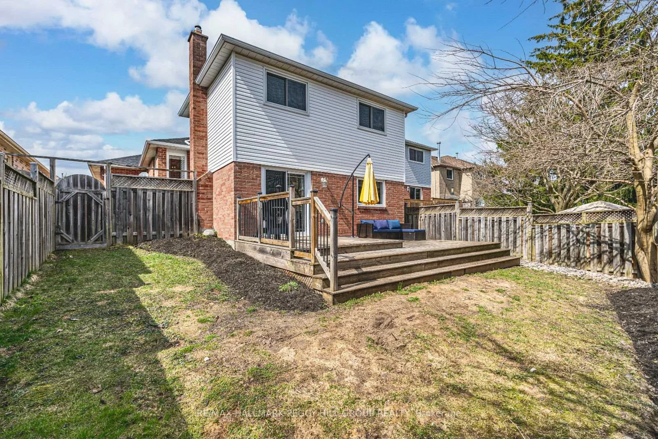 40, Grasett, West Bayfield, Barrie