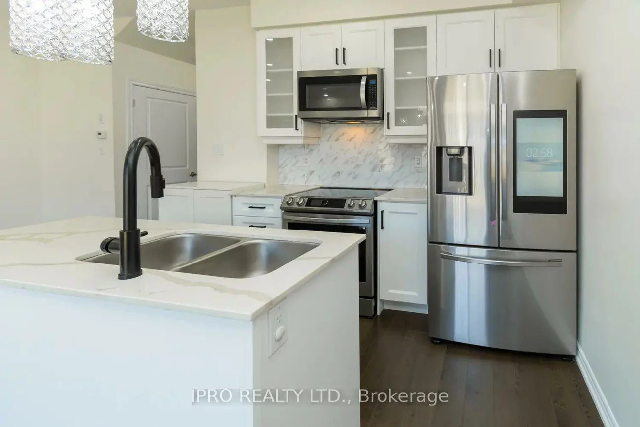 34, Valleybrook, Innis-Shore, Barrie