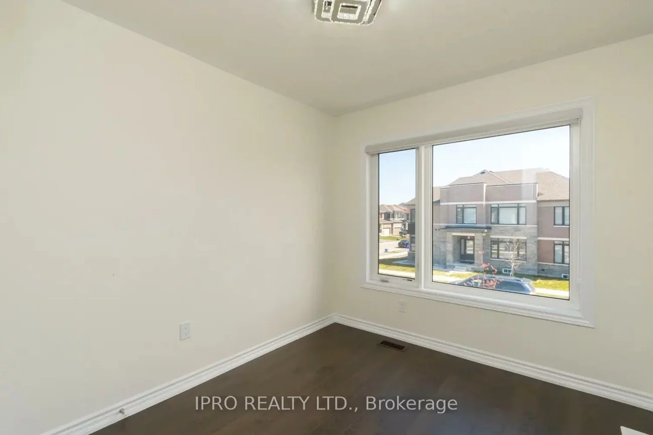 34, Valleybrook, Innis-Shore, Barrie