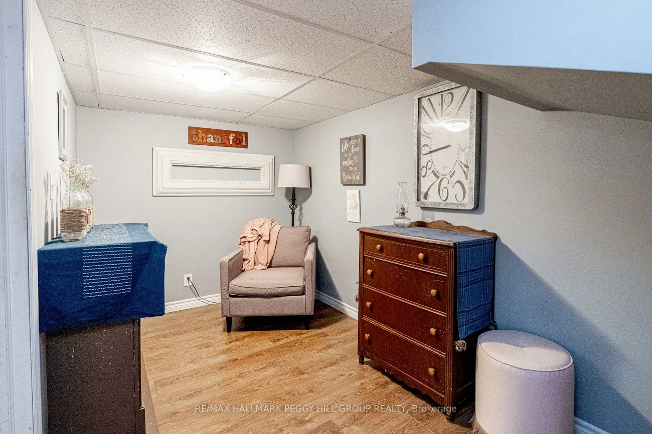256, Hickling, Grove East, Barrie