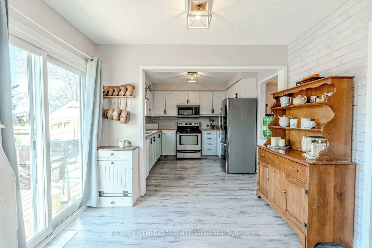 256, Hickling, Grove East, Barrie