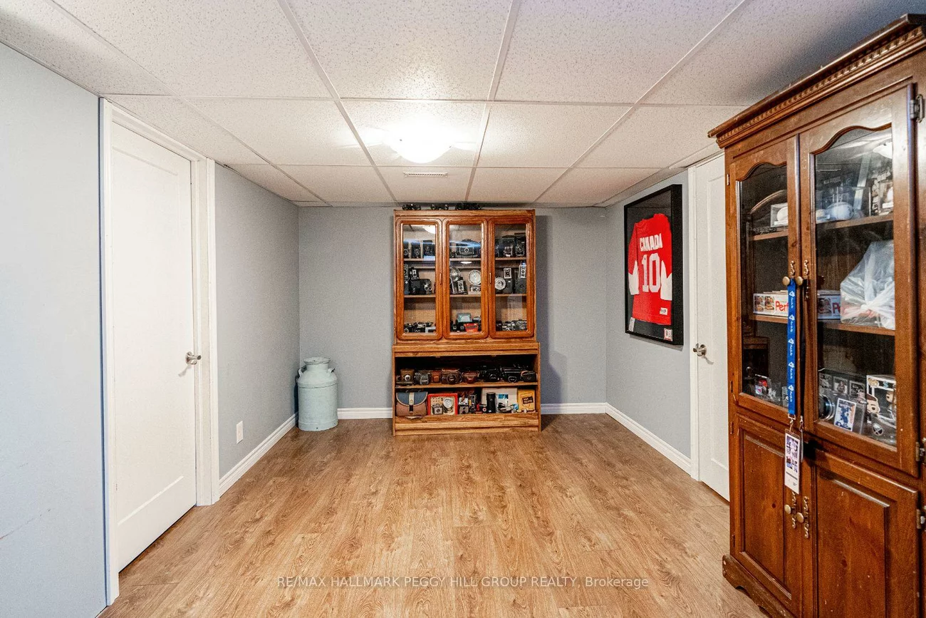 256, Hickling, Grove East, Barrie