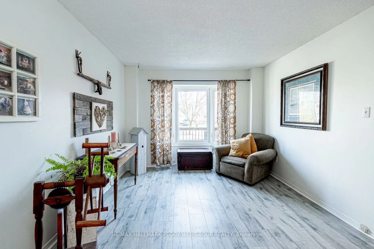 256, Hickling, Grove East, Barrie
