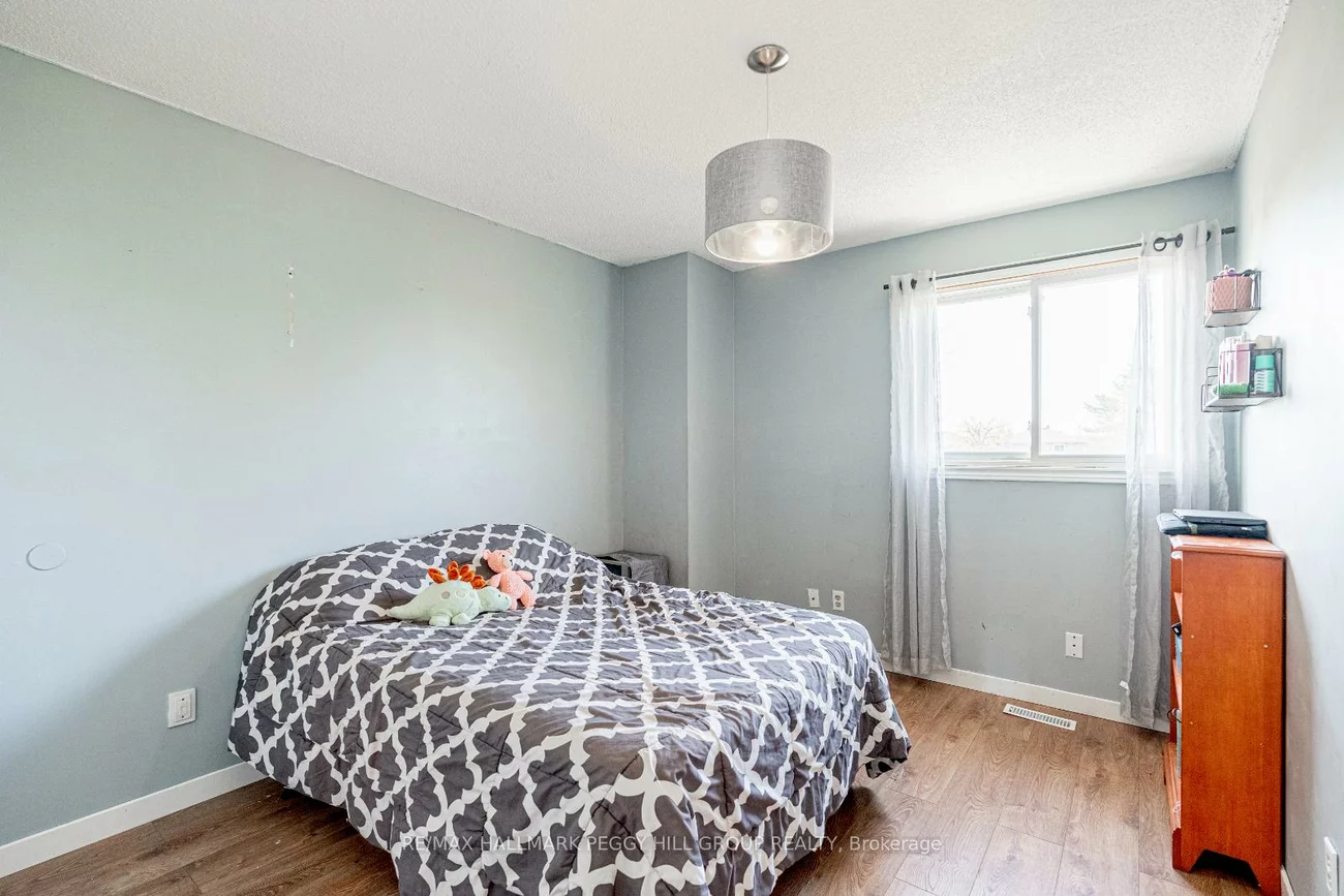 256, Hickling, Grove East, Barrie