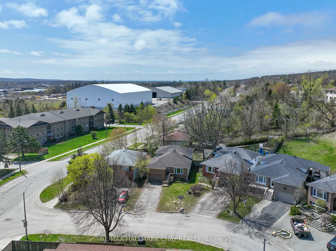 40, Engel, Letitia Heights, Barrie