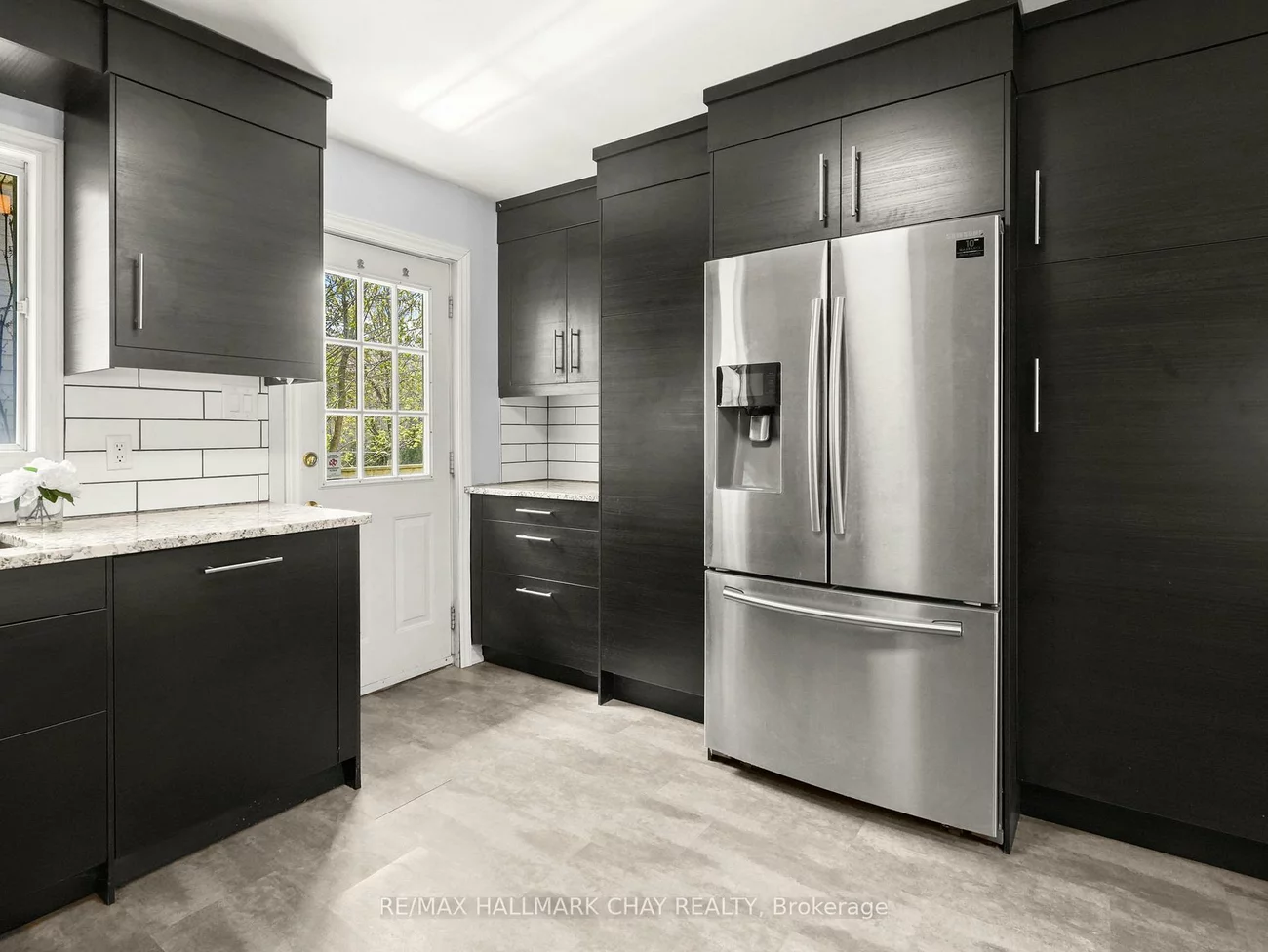40, Engel, Letitia Heights, Barrie