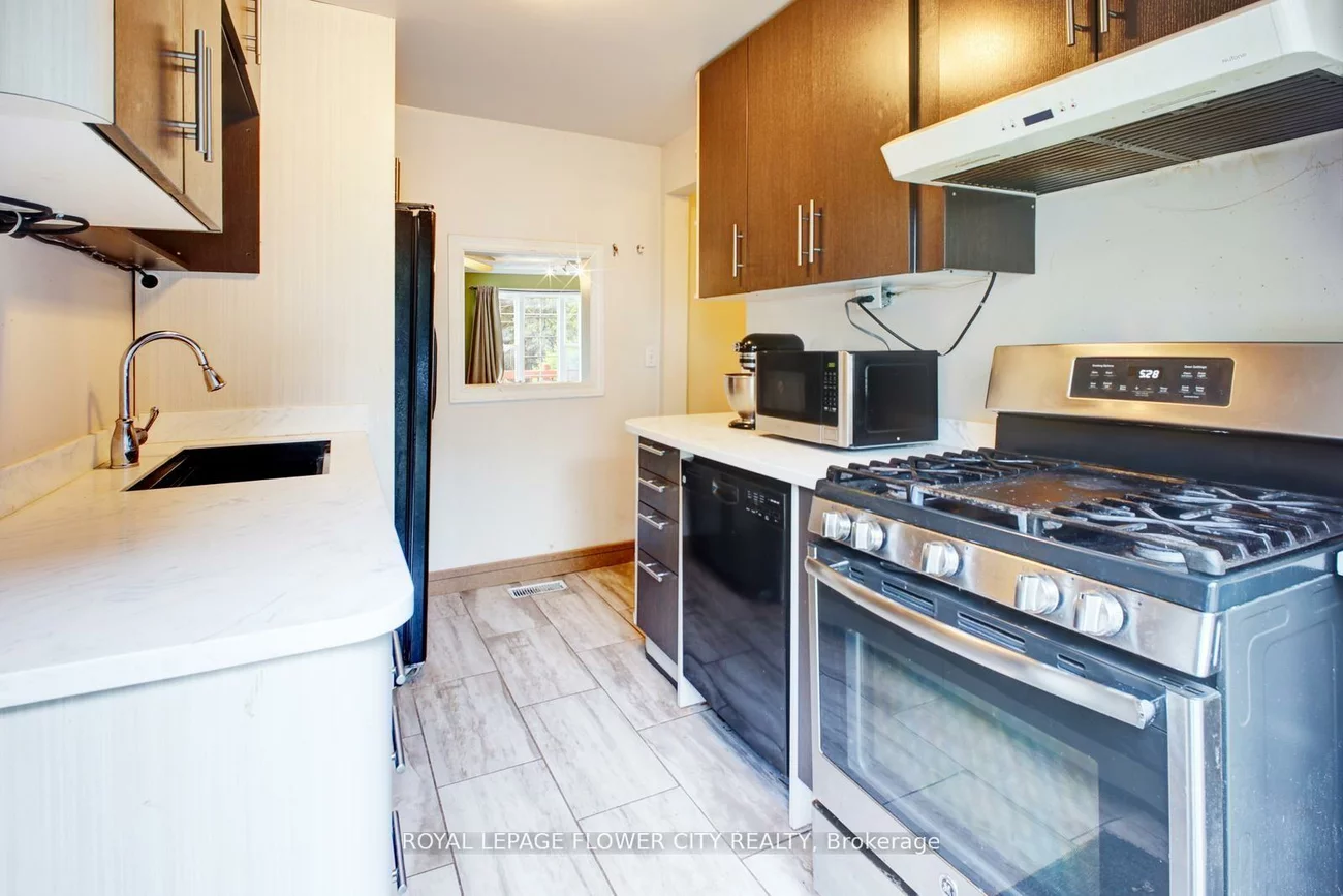 30, North, Wellington, Barrie