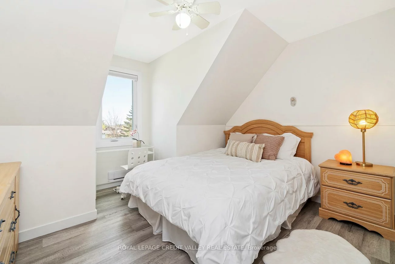 13, Kinzie, Grove East, Barrie