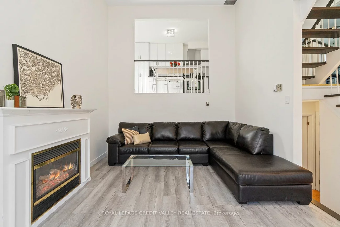 13, Kinzie, Grove East, Barrie