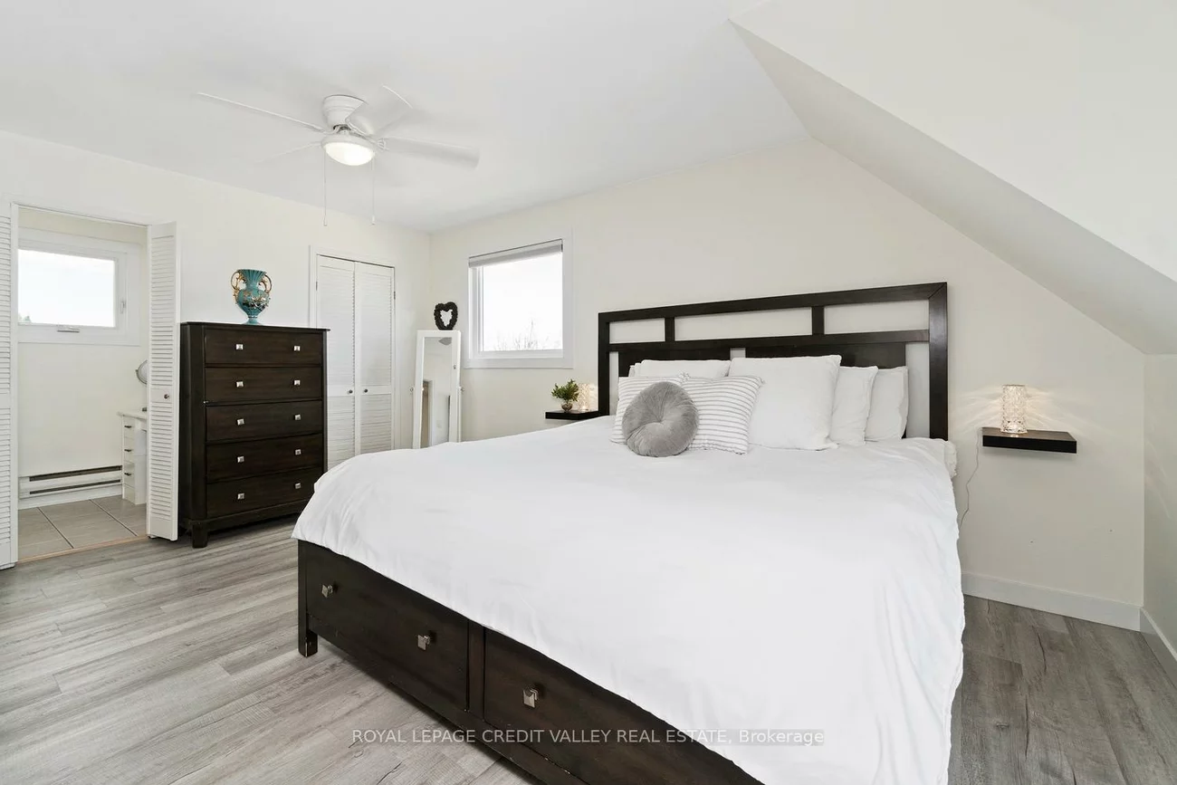 13, Kinzie, Grove East, Barrie