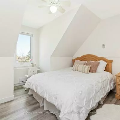 13, Kinzie, Grove East, Barrie