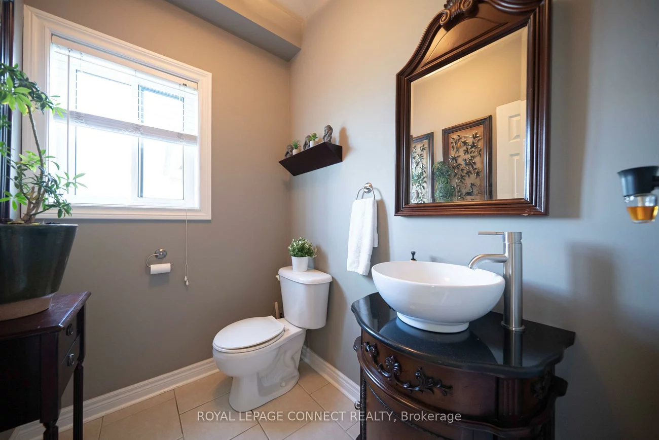 32, Prince George, Innis-Shore, Barrie