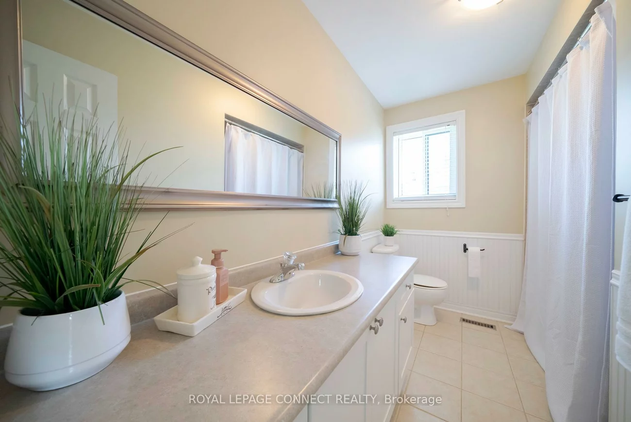 32, Prince George, Innis-Shore, Barrie