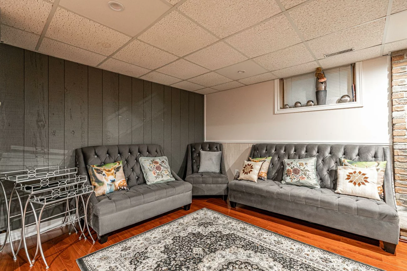 215, Phillips, Ardagh, Barrie