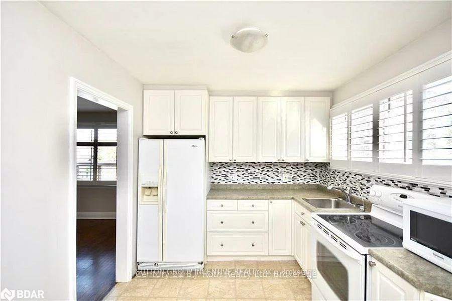 147, Codrington, Codrington, Barrie