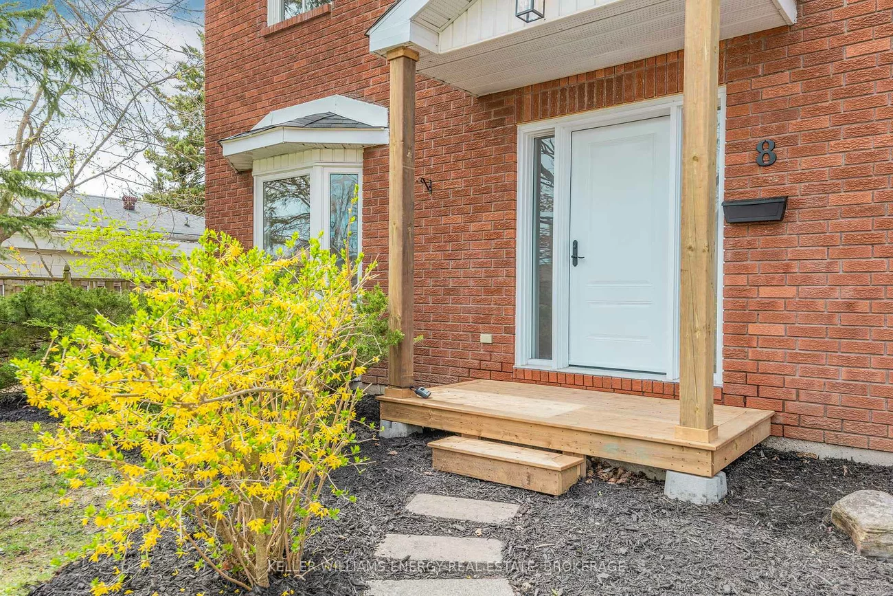 8, Heath, Cundles East, Barrie