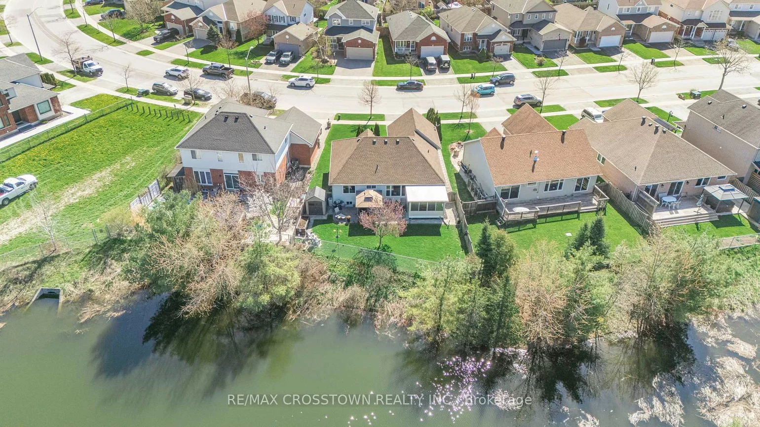 40, Country, Painswick South, Barrie