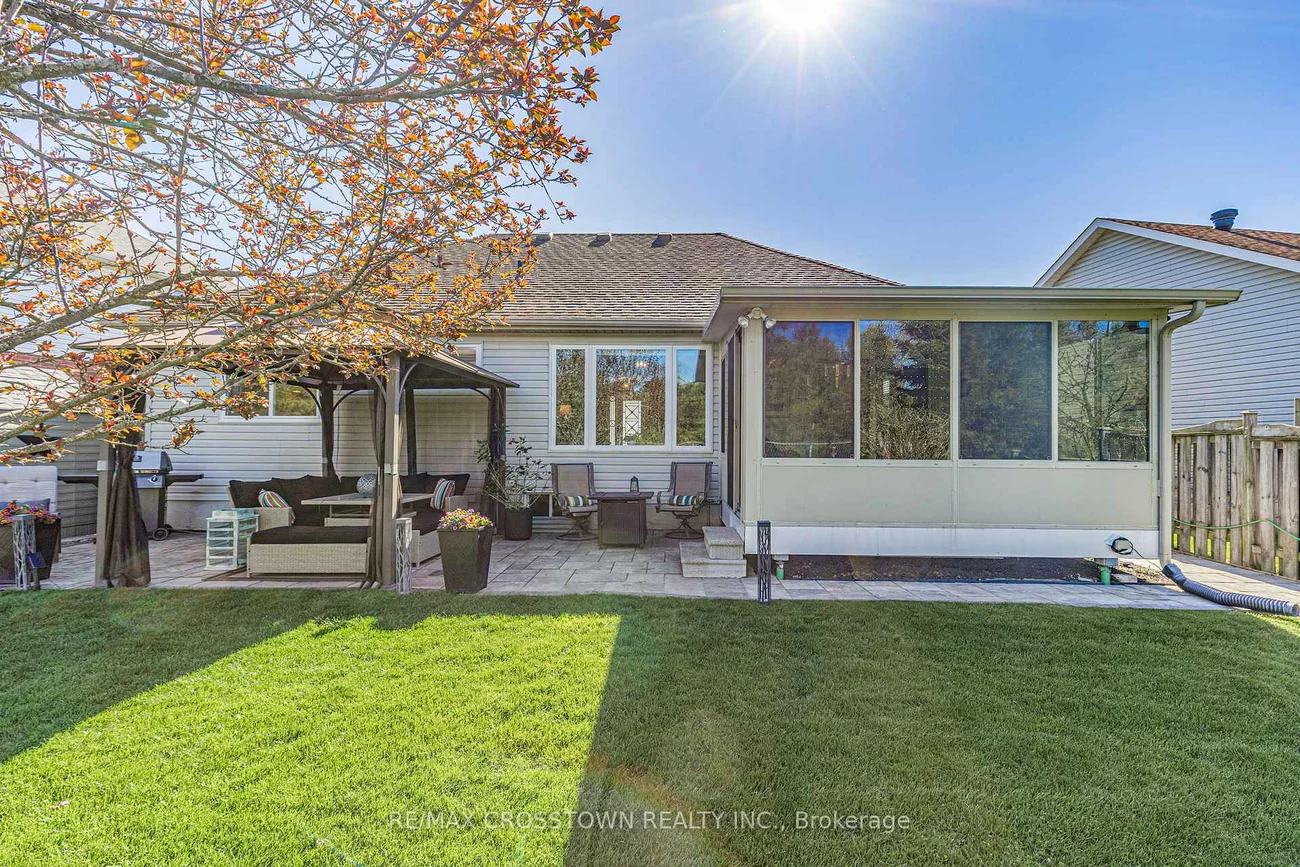 40, Country, Painswick South, Barrie