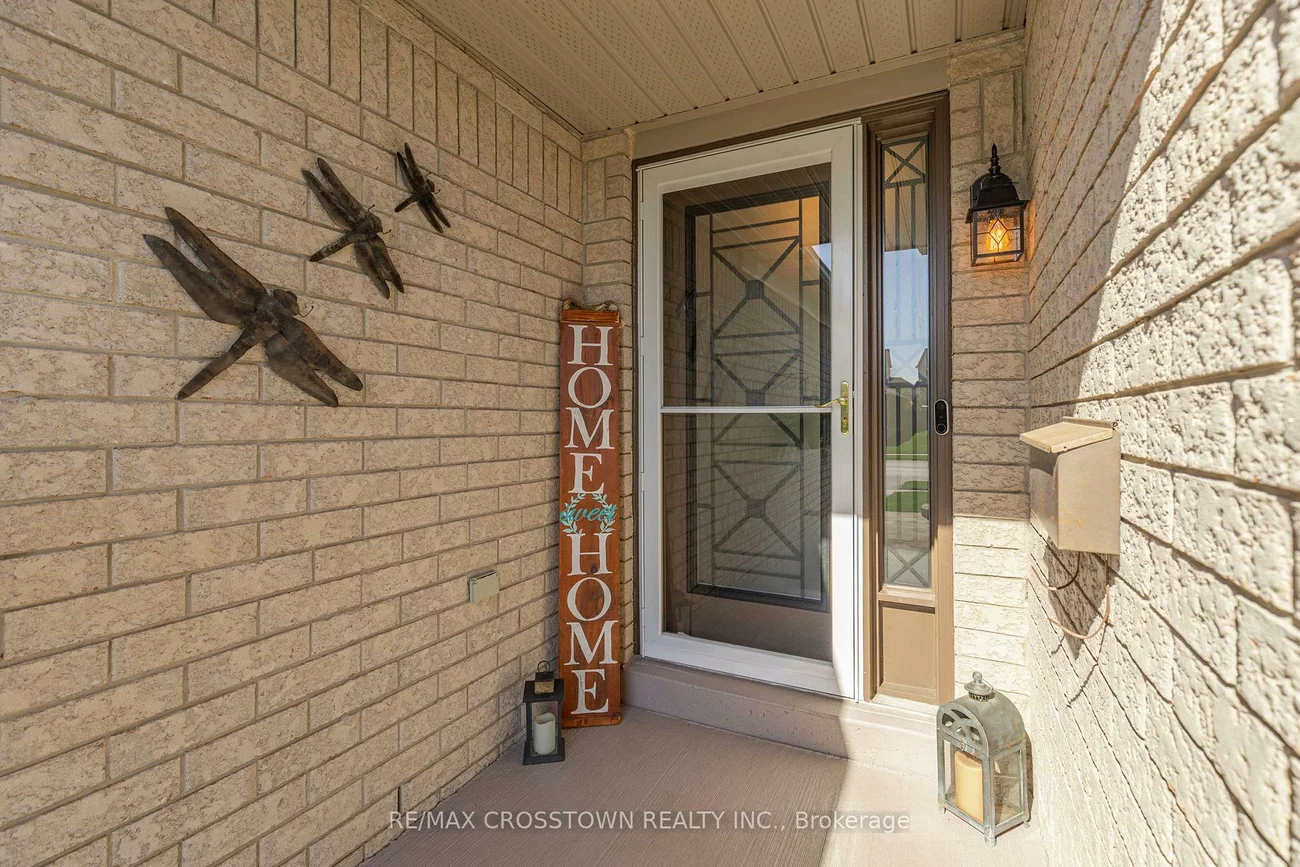 40, Country, Painswick South, Barrie