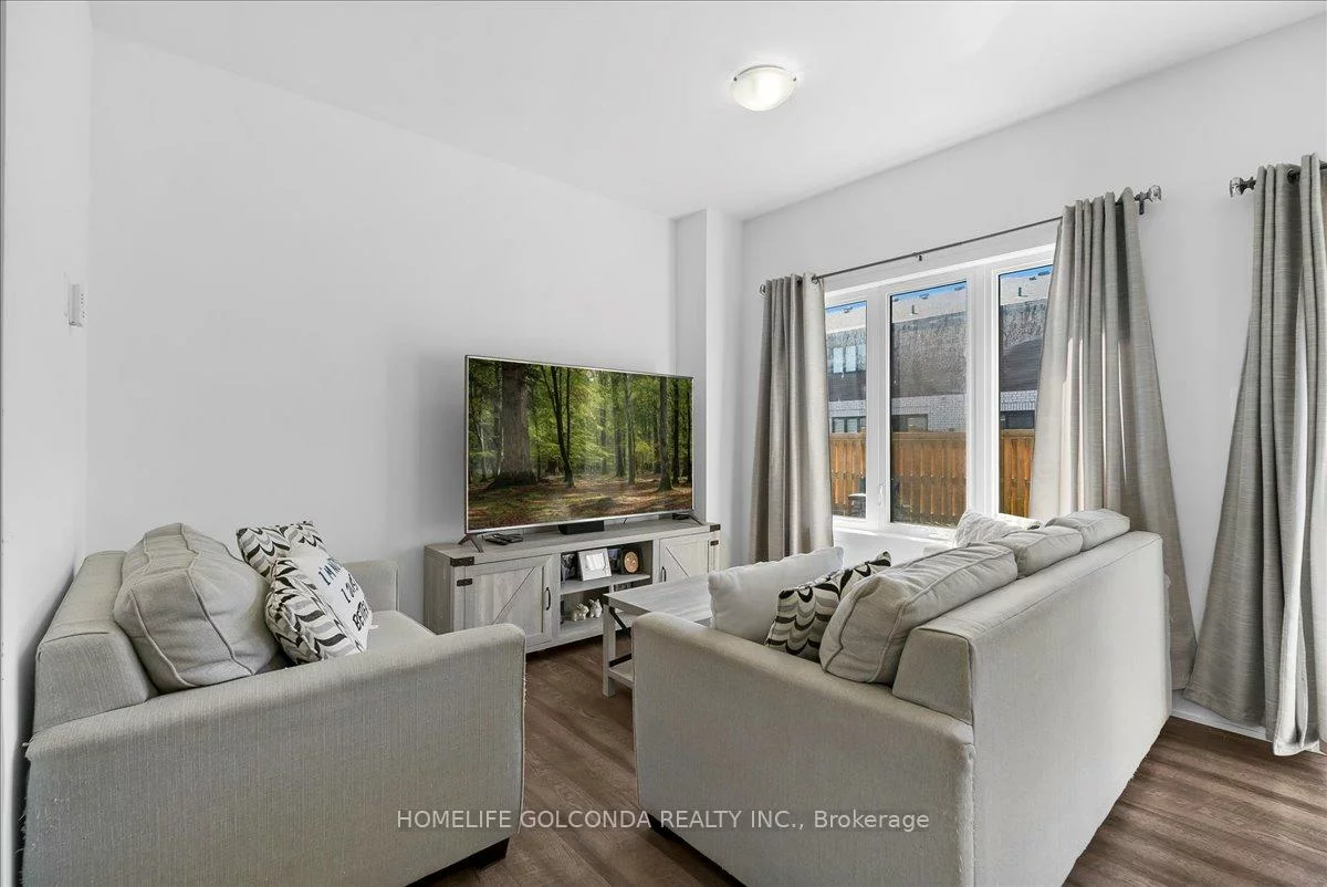 9, Evergreen, Painswick South, Barrie