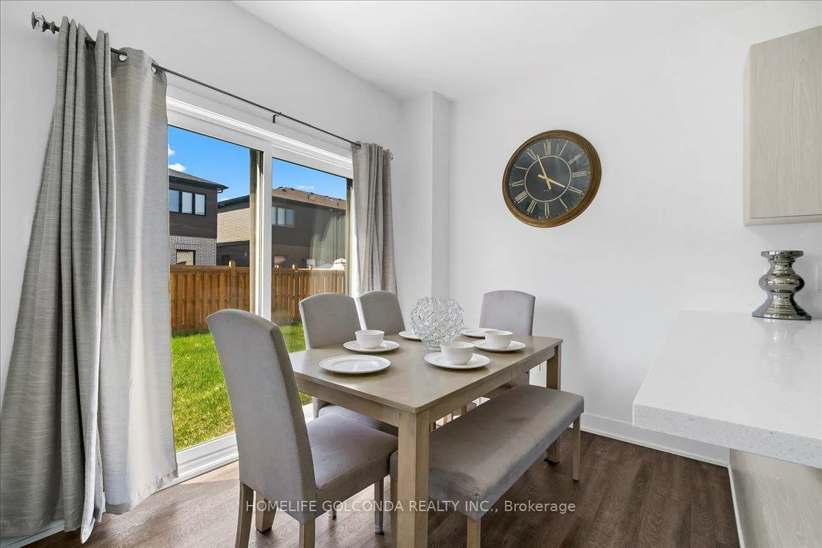 9, Evergreen, Painswick South, Barrie