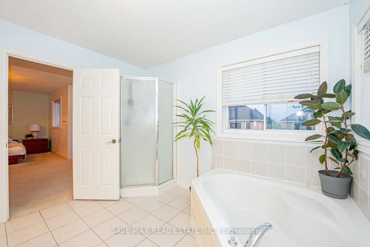 77, Sovereign's, Innis-Shore, Barrie