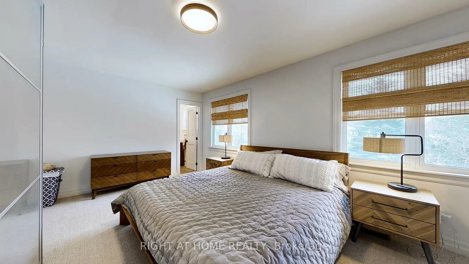 127, Puget, Codrington, Barrie