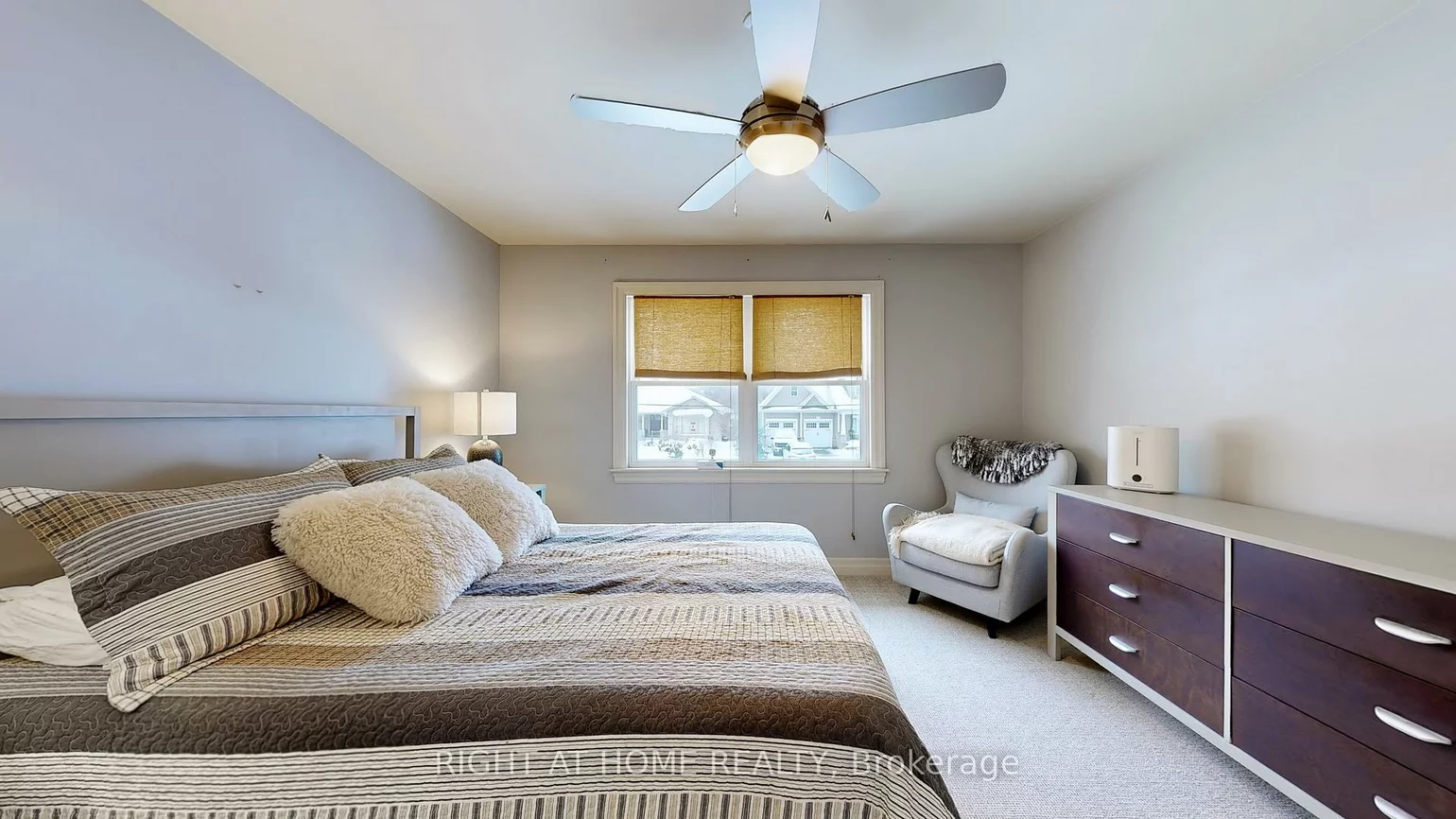 127, Puget, Codrington, Barrie
