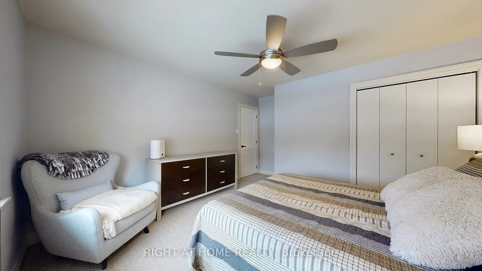 127, Puget, Codrington, Barrie