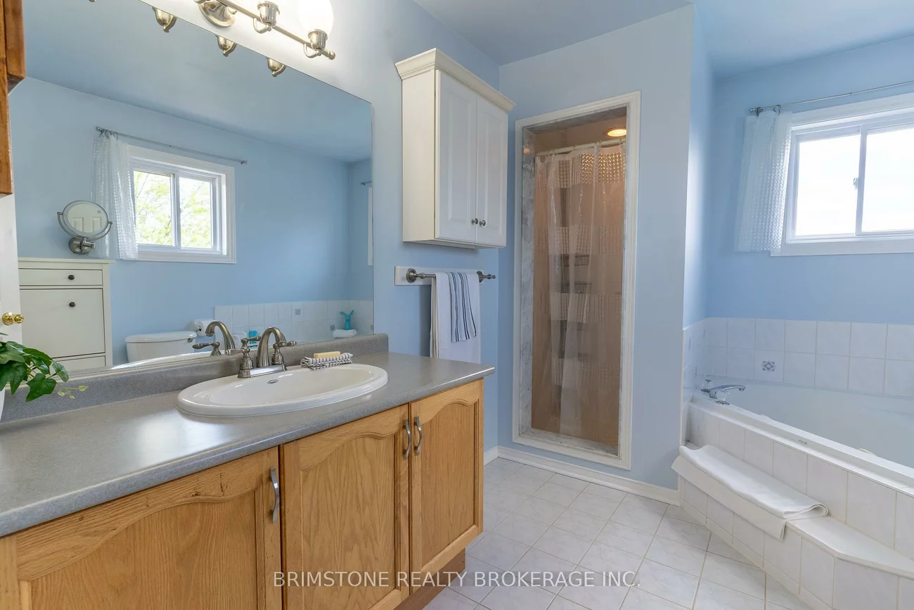 50, Girdwood, Holly, Barrie