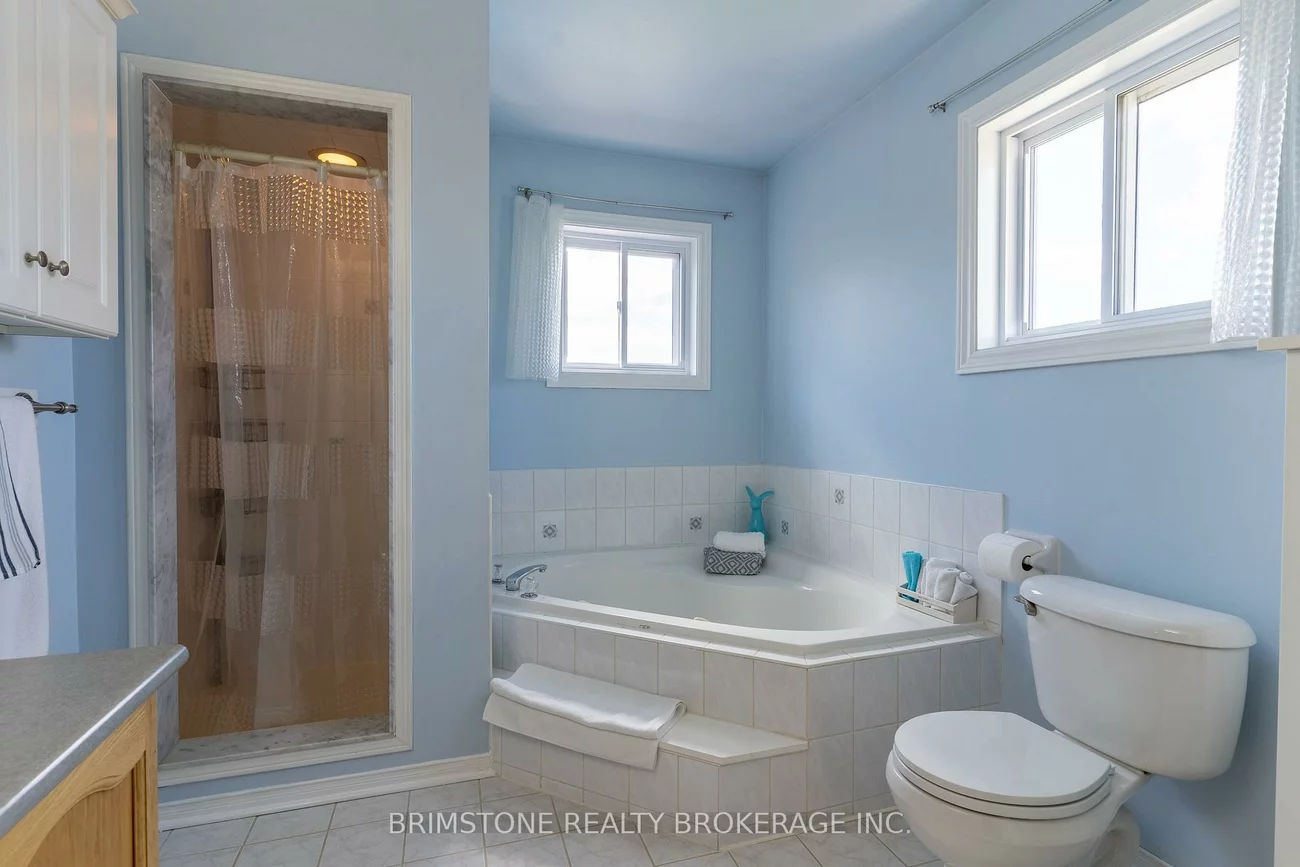 50, Girdwood, Holly, Barrie