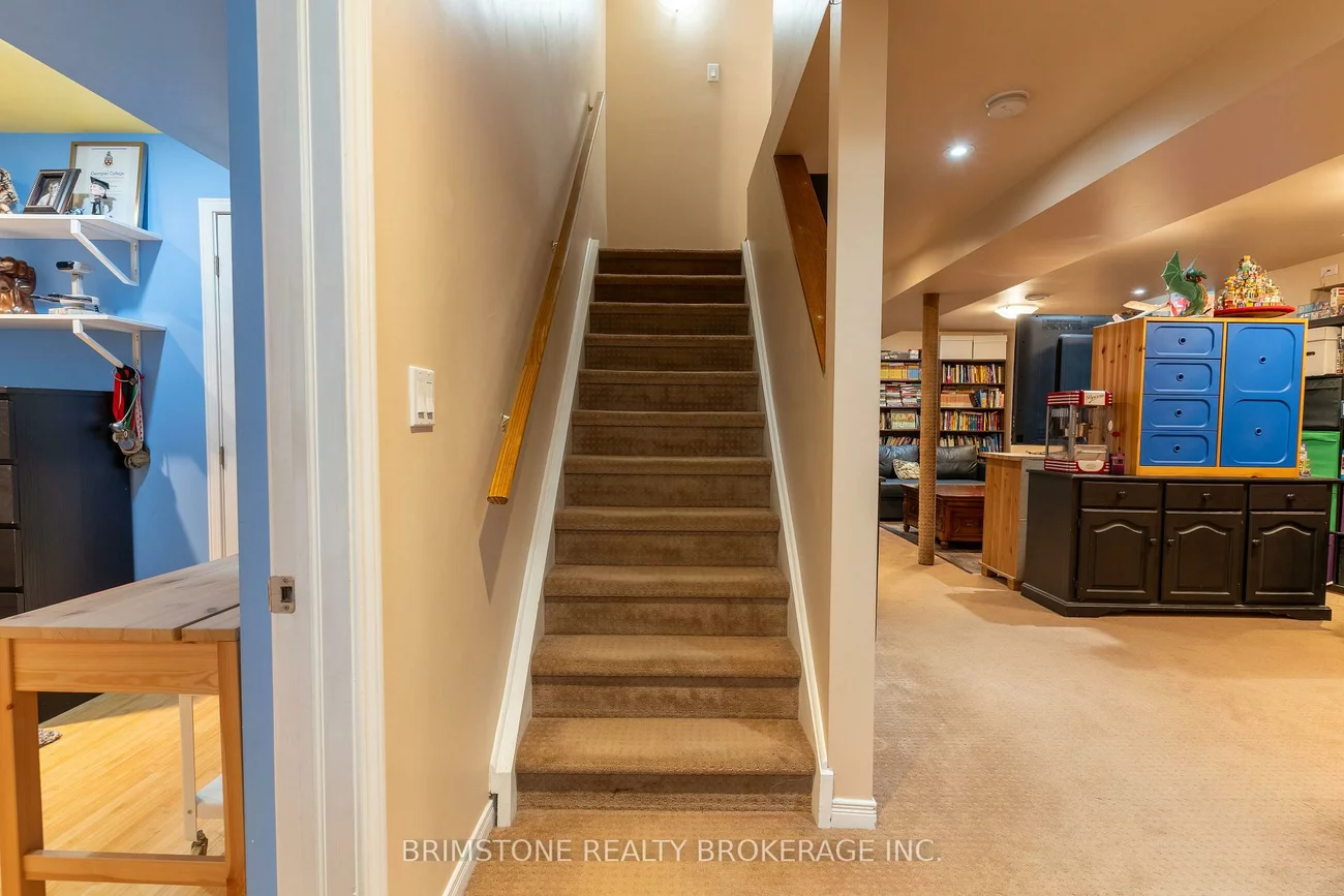 50, Girdwood, Holly, Barrie