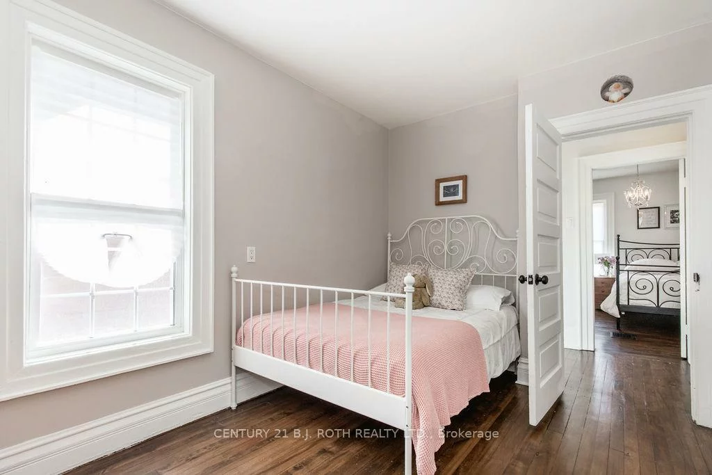 56, Holgate, Allandale, Barrie